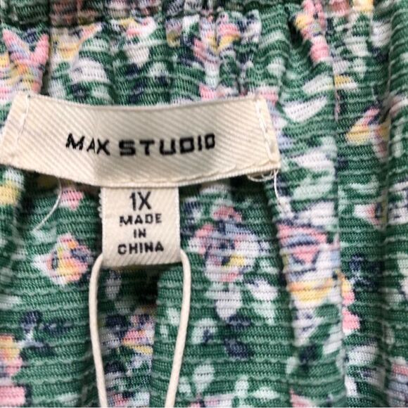MAX STUDIO TOP TUNIC SIZE 1X GREEN FLOWERED V NECK 3/4 SLEEVES PULL OVER - Picture 7 of 7